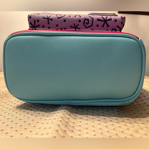 🌹Host Pick🌹Minnie Mouse Main Attraction Mad Tea Party Mini Backpack - Picture 6 of 9